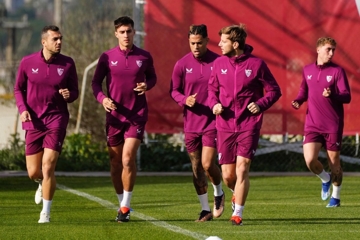 Novedades con Rakitic, Jesús Navas, Soumaré y Mariano Novedades con Rakitic, Jesús Navas, Soumaré y Mariano