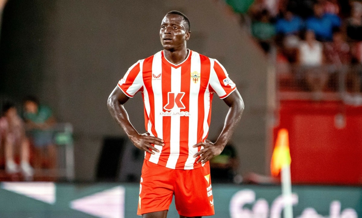 Dion Lopy cae lesionado ante el Athletic Club Dion Lopy cae lesionado ante el Athletic Club