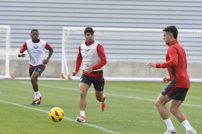 Óliver Torres será baja ante el Real Betis Óliver Torres será baja ante el Real Betis