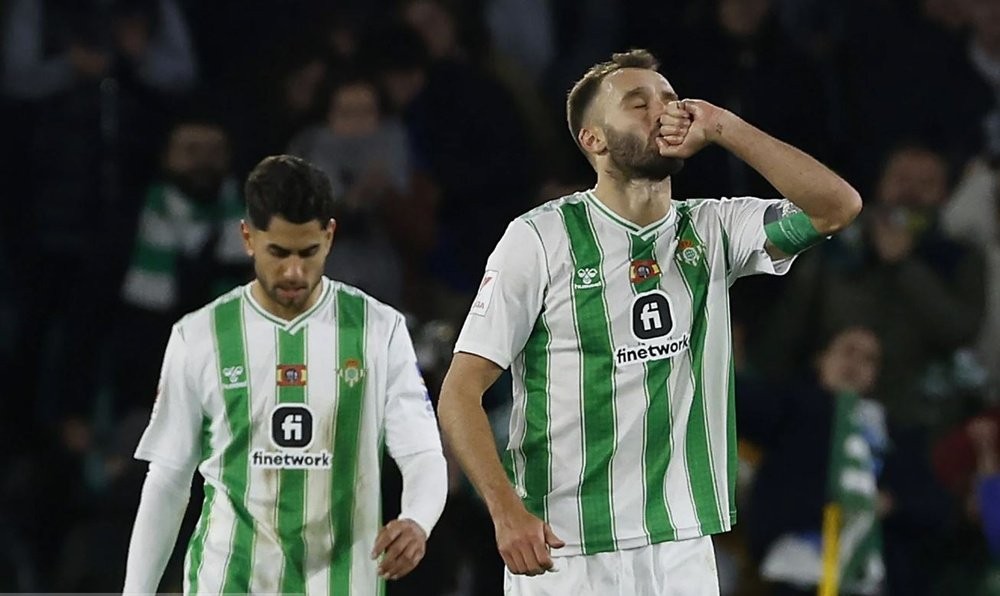 River Plate quiere a una de las piezas claves del Real Betis River Plate quiere a una de las piezas claves del Real Betis