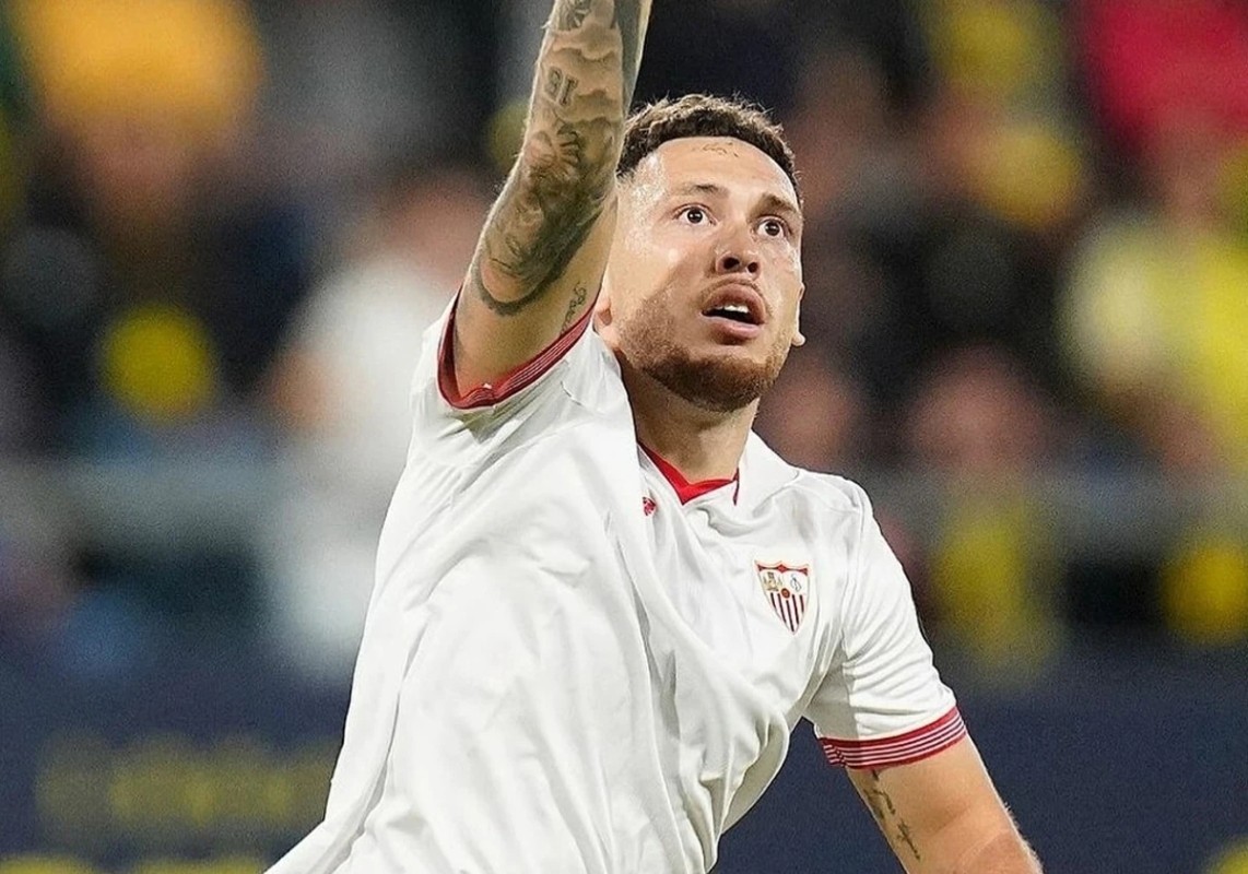 Acuerdo entre Sevilla y Rayados por el traspaso de Ocampos Acuerdo entre Sevilla y Rayados por el traspaso de Ocampos