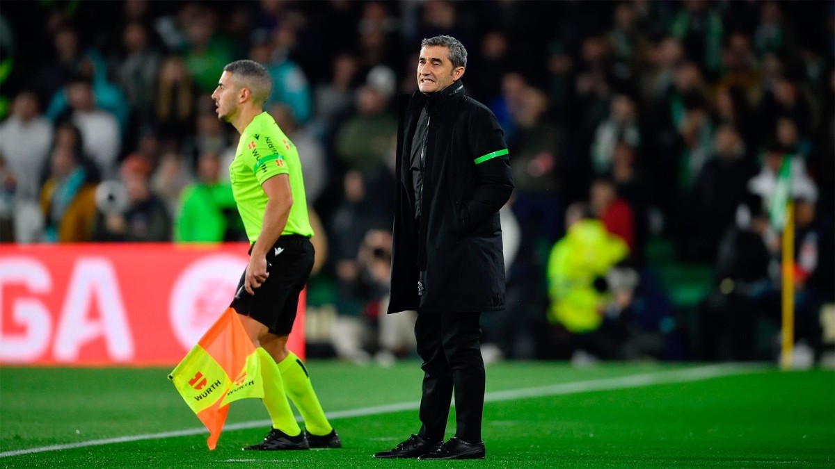 Valverde explica las suplencias de Yeray y Yuri y habla sobre Sancet, Gorosabel, Berenguer, Lekue y Unai Gómez Valverde explica las suplencias de Yeray y Yuri y habla sobre Sancet, Gorosabel, Berenguer, Lekue y Unai Gómez