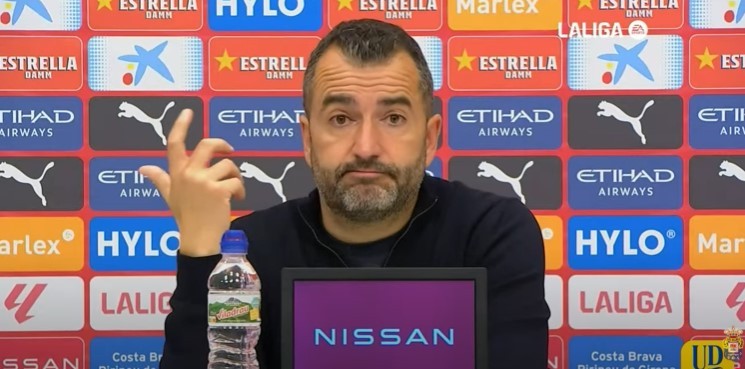 Diego Martínez confirma la lesión de Januzaj y habla sobre Kirian, Bajcetic, Pelmard, Loiodice y Manu Fuster Diego Martínez confirma la lesión de Januzaj y habla sobre Kirian, Bajcetic, Pelmard, Loiodice y Manu Fuster