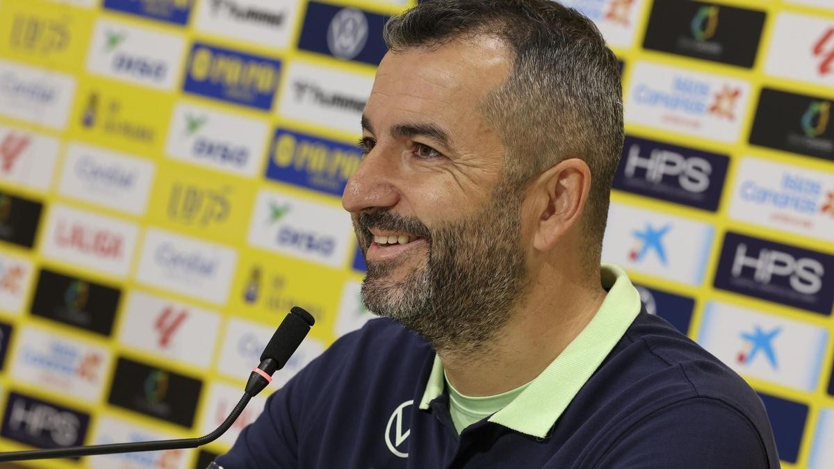 Diego Martínez habla de las posibles lesiones de Moleiro, Bajcetic y Sandro Diego Martínez habla de las posibles lesiones de Moleiro, Bajcetic y Sandro