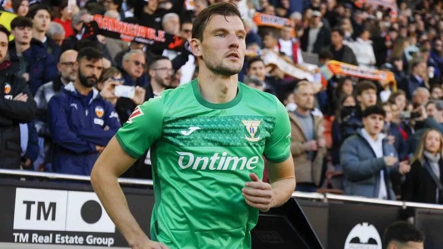 Borna Barisic se despide de la temporada tras confirmarse la rotura del ligamento cruzado Borna Barisic se despide de la temporada tras confirmarse la rotura del ligamento cruzado