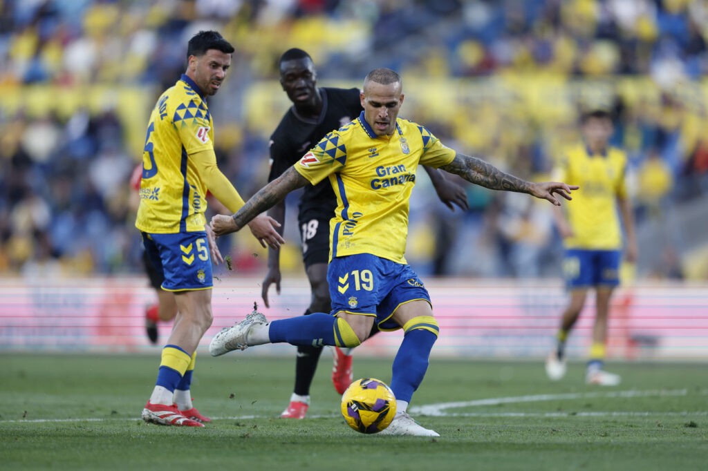 Las Palmas recurre la quinta tarjeta amarilla de Sandro Ramírez Las Palmas recurre la quinta tarjeta amarilla de Sandro Ramírez