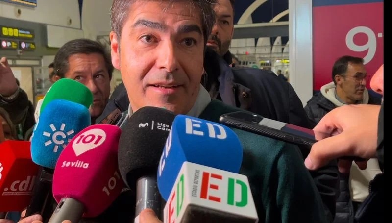 Haro habla sobre la llegada de Álvaro Valles y la posible continuidad de Antony Haro habla sobre la llegada de Álvaro Valles y la posible continuidad de Antony