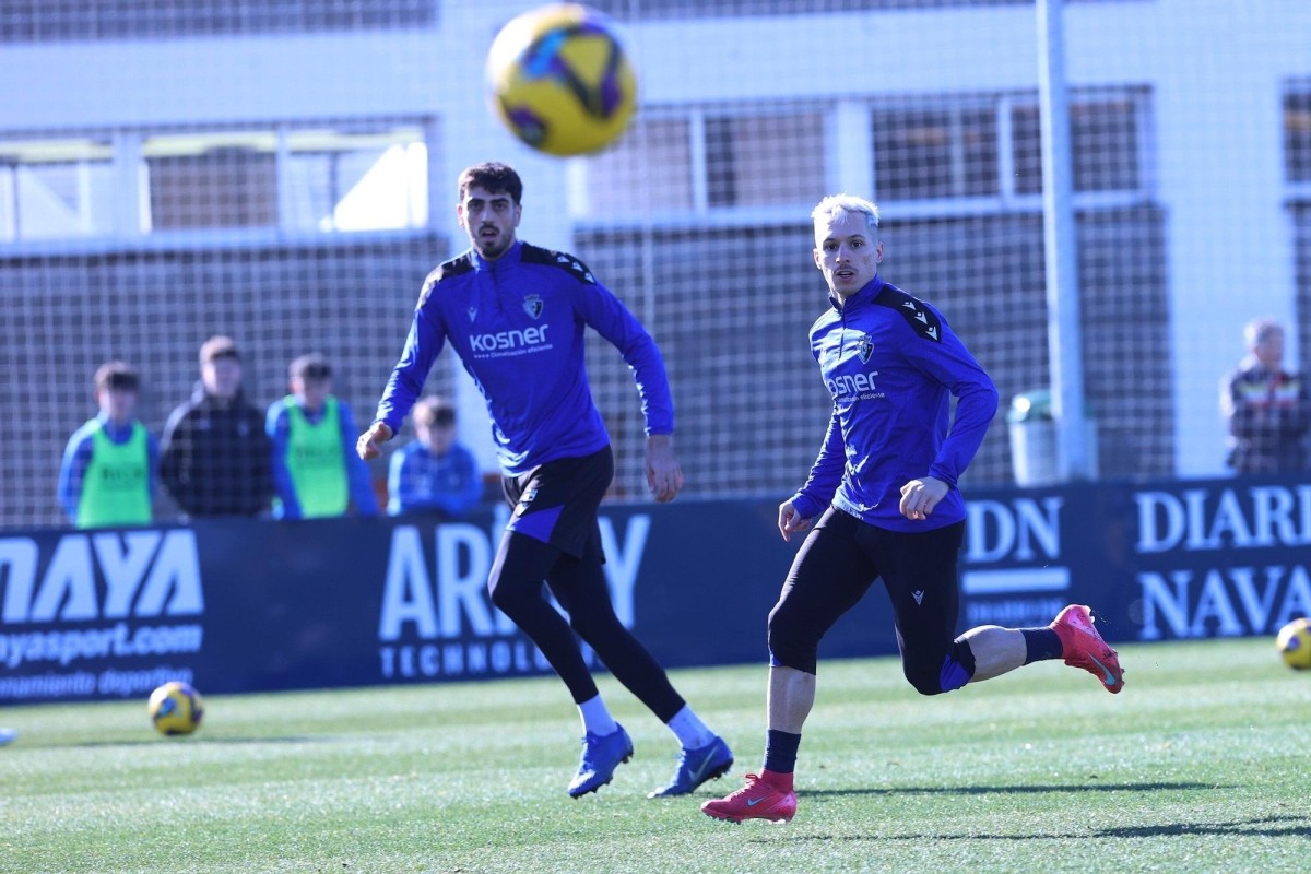Ante Budimir no completa el entrenamiento de este miércoles Ante Budimir no completa el entrenamiento de este miércoles