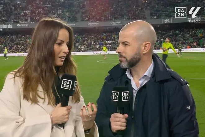Manu Fajardo sobre la posible salida de Vitor Roque y el fichaje de Antony Manu Fajardo sobre la posible salida de Vitor Roque y el fichaje de Antony