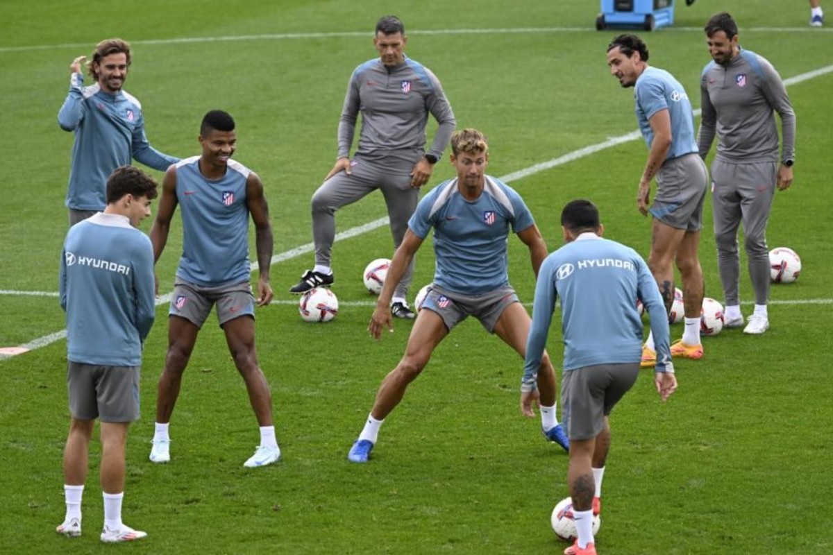Giménez no entrena con el grupo en la sesión de este martes Giménez no entrena con el grupo en la sesión de este martes