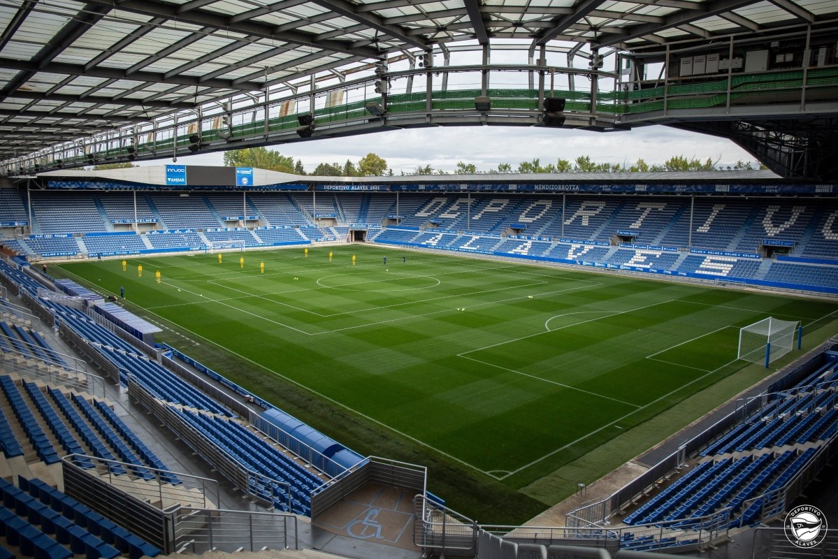 Alineaciones confirmadas del Alavés - Villarreal ¡Carlos Vicente y Barry suplentes! Alineaciones confirmadas del Alavés - Villarreal ¡Carlos Vicente y Barry suplentes!