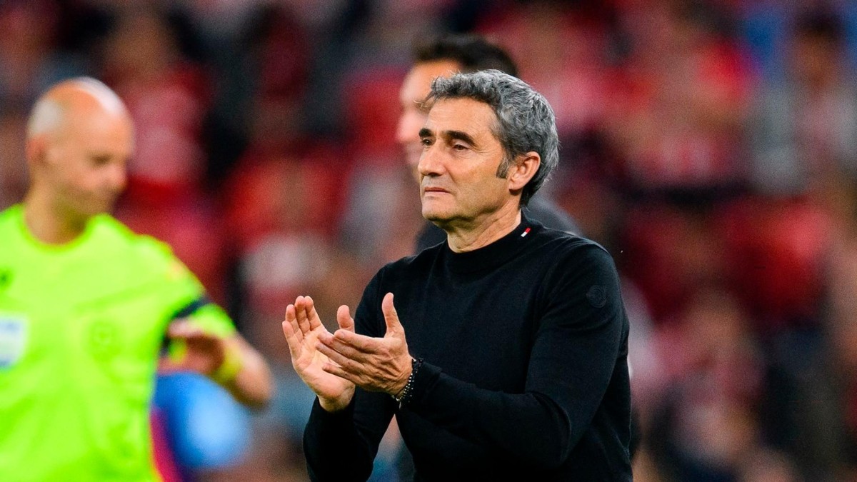 Valverde explica la baja de Sancet, la pareja de centrales, la titularidad de Canales y las rotaciones Valverde explica la baja de Sancet, la pareja de centrales, la titularidad de Canales y las rotaciones