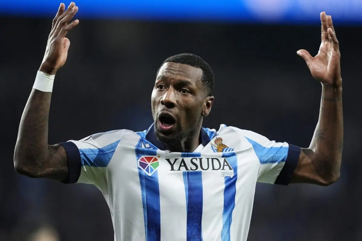Nueva baja en la Real Sociedad para enfrentarse al Rayo Vallecano Nueva baja en la Real Sociedad para enfrentarse al Rayo Vallecano