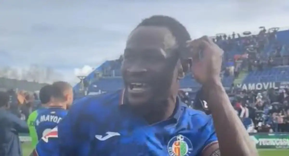 Djené entra en la convocatoria a última hora y estará ante el Valladolid Djené entra en la convocatoria a última hora y estará ante el Valladolid