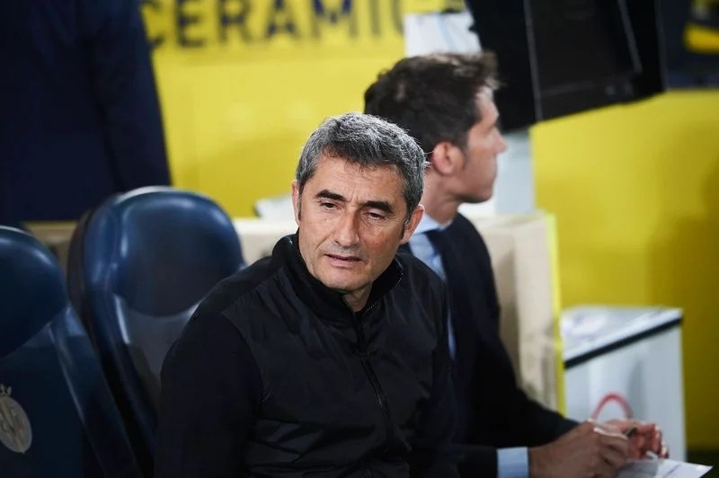 Valverde sobre Nico Williams, Sancet, Iñaki Williams, Vivian, Yuri, Yeray, De Galarreta y Paredes Valverde sobre Nico Williams, Sancet, Iñaki Williams, Vivian, Yuri, Yeray, De Galarreta y Paredes