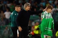 Pellegrini reveals some discomfort for Antony. explains the changes of Isco, Llorente, and Jesús and talks about Fornals