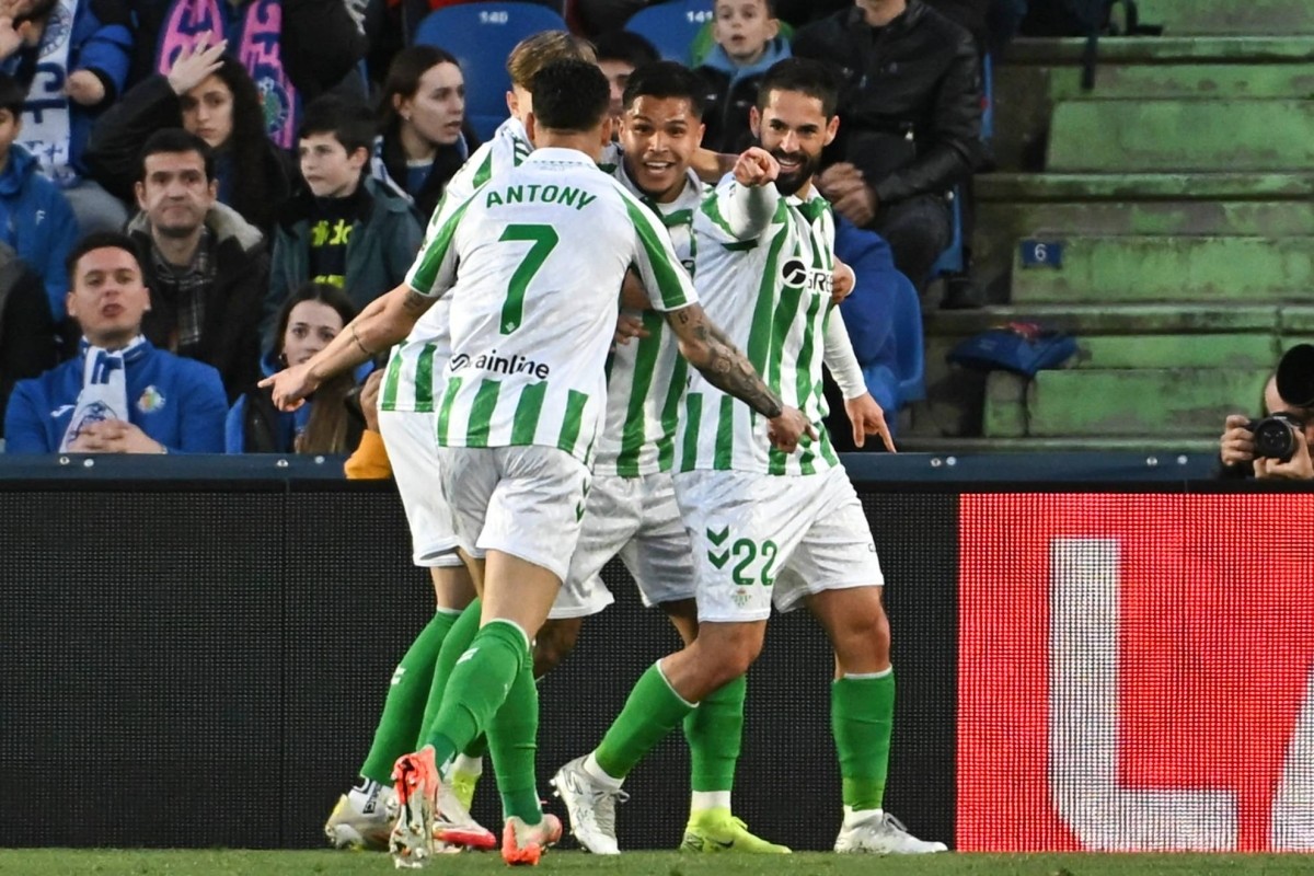 Las posibles rotaciones del Real Betis ante el Villarreal según Diario de Sevilla Las posibles rotaciones del Real Betis ante el Villarreal según Diario de Sevilla