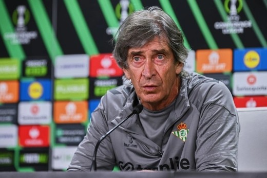 Pellegrini sobre Isco, Llorente, Marc Roca y las posibilidades en defensa