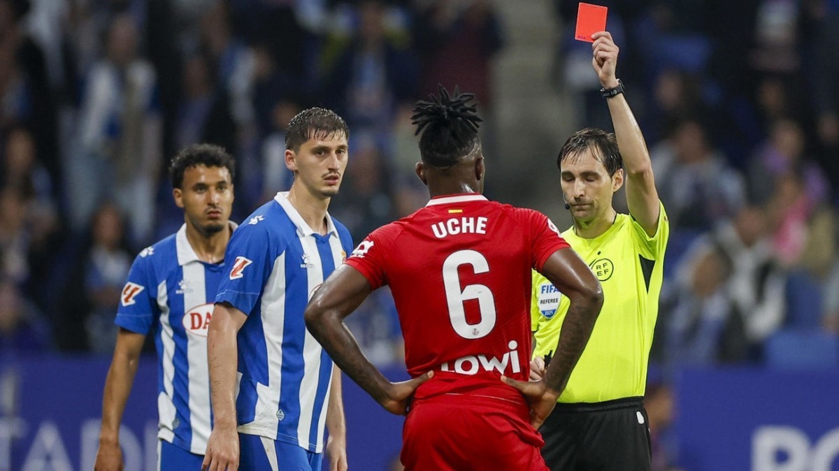 Sanción ejemplar para Christantus Uche Sanción ejemplar para Christantus Uche