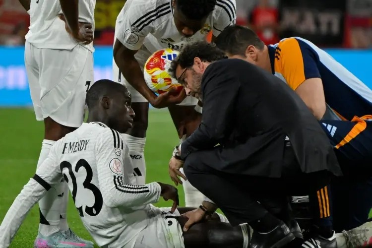 Parte médico oficial y tiempo de baja de Ferland Mendy Parte médico oficial y tiempo de baja de Ferland Mendy