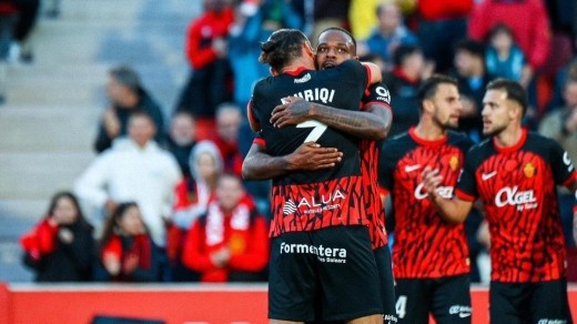 Arrasate tiene dudas para la delantera ¿Muriqi titular?