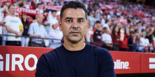Míchel, hospitalizado por un problema de salud, no estará en el banquillo ante el Villarreal