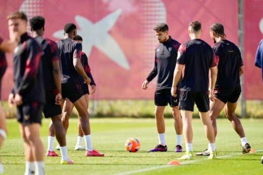 Baja muy importante en el Sevilla y última hora sobre Badé, Söw y Lokonga