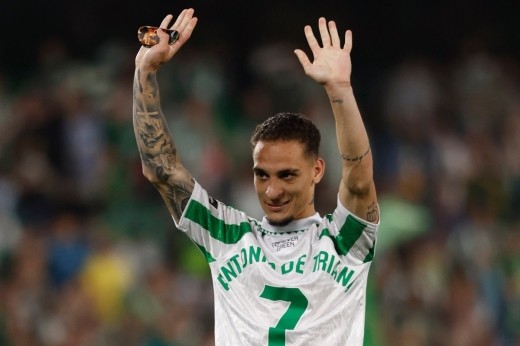 Antony se despide del Betis y regresa al Manchester United con el futuro en el aire