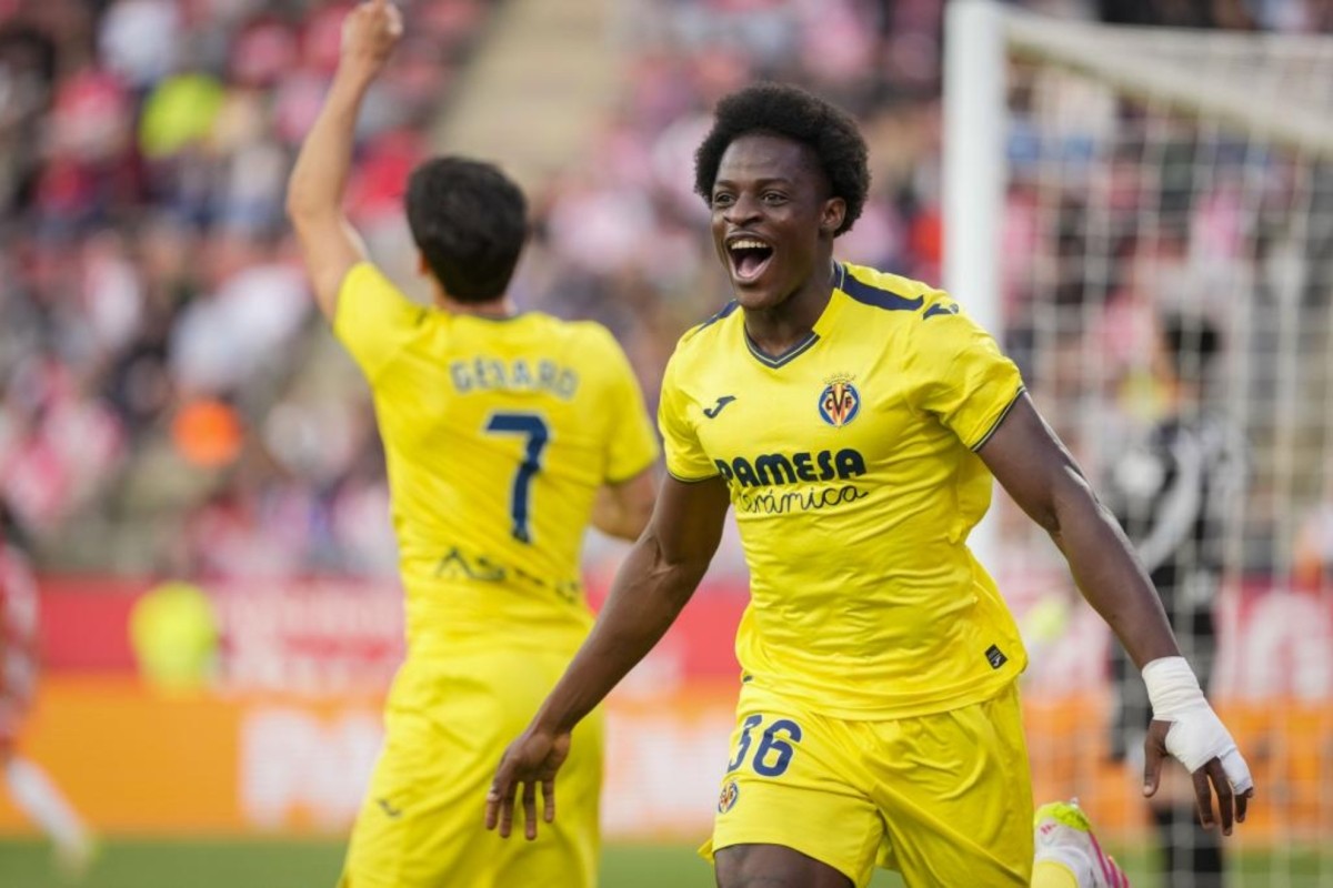 Se calienta el fichaje de Etta Eyong: Alavés y Getafe se suman a la puja