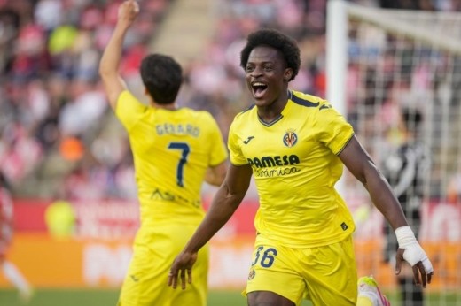 Se calienta el fichaje de Etta Eyong: Alavés y Getafe se suman a la puja