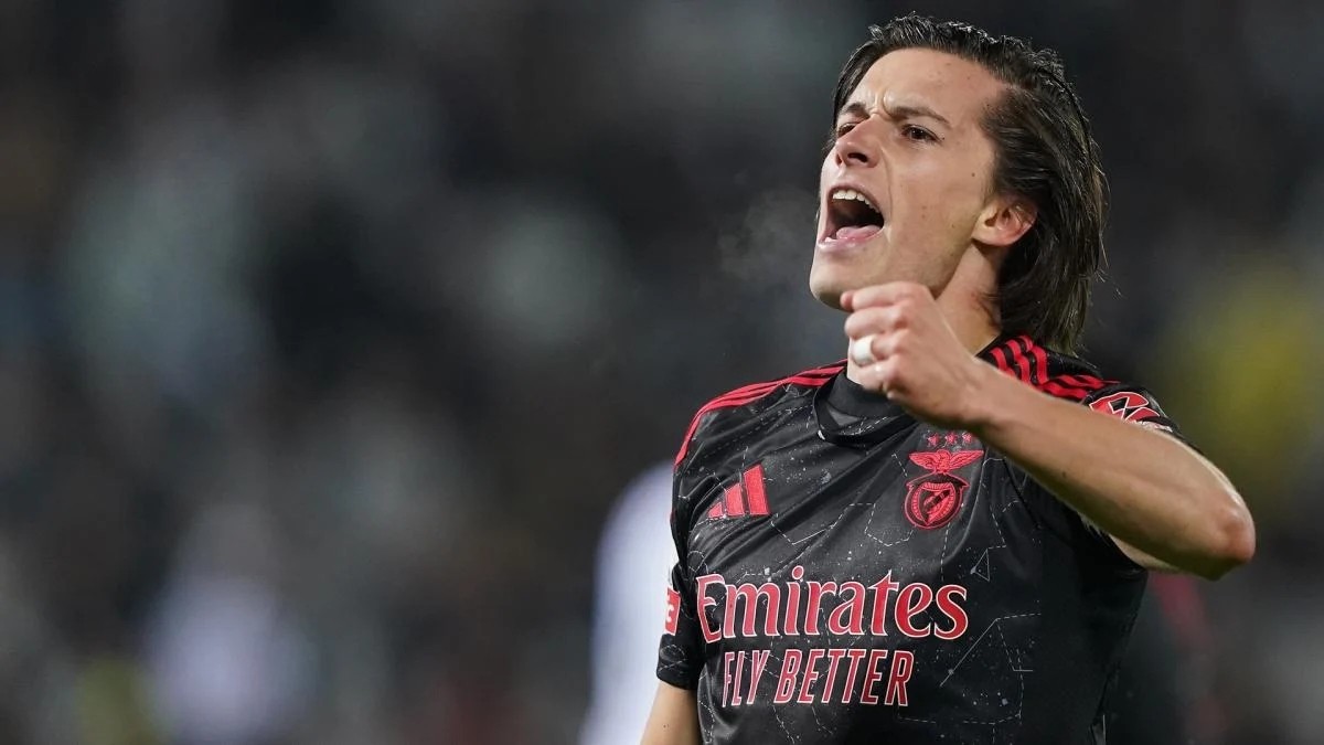 El Real Madrid llega a un acuerdo con el Benfica y pagará la cláusula de Álvaro Carreras El Real Madrid llega a un acuerdo con el Benfica y pagará la cláusula de Álvaro Carreras