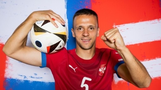 El Oviedo piensa en el serbio Nemanja Maksimovic, ex del Getafe