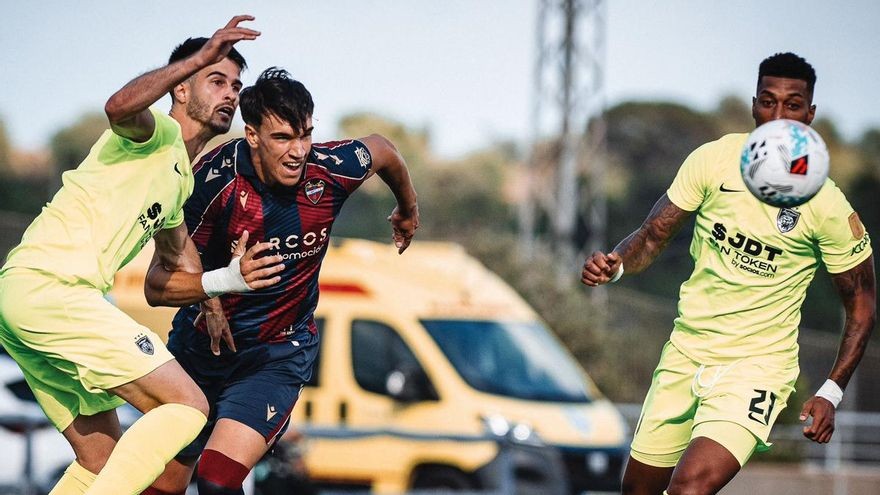 El Levante empata a cero en su primer amistoso de pretemporada El Levante empata a cero en su primer amistoso de pretemporada