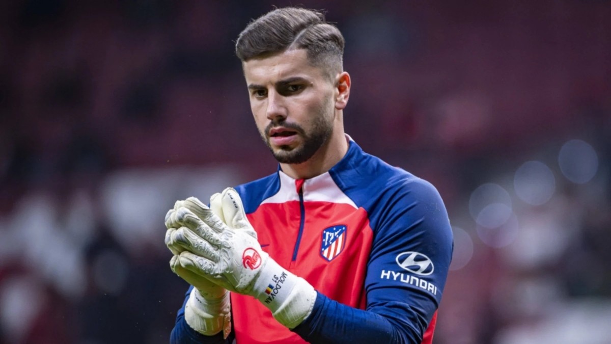 El Oviedo negocia con el Atlético el fichaje de un portero