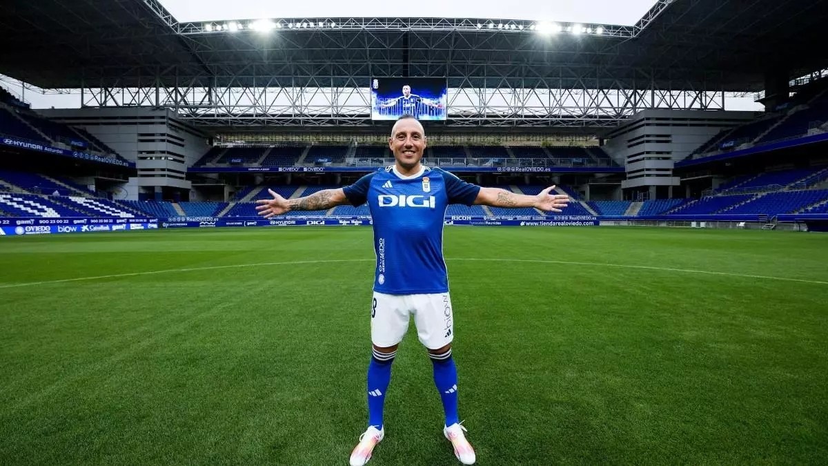 Guía Fantasy de la plantilla, alineación tipo y recomendables de Real Oviedo temporada 25/26.