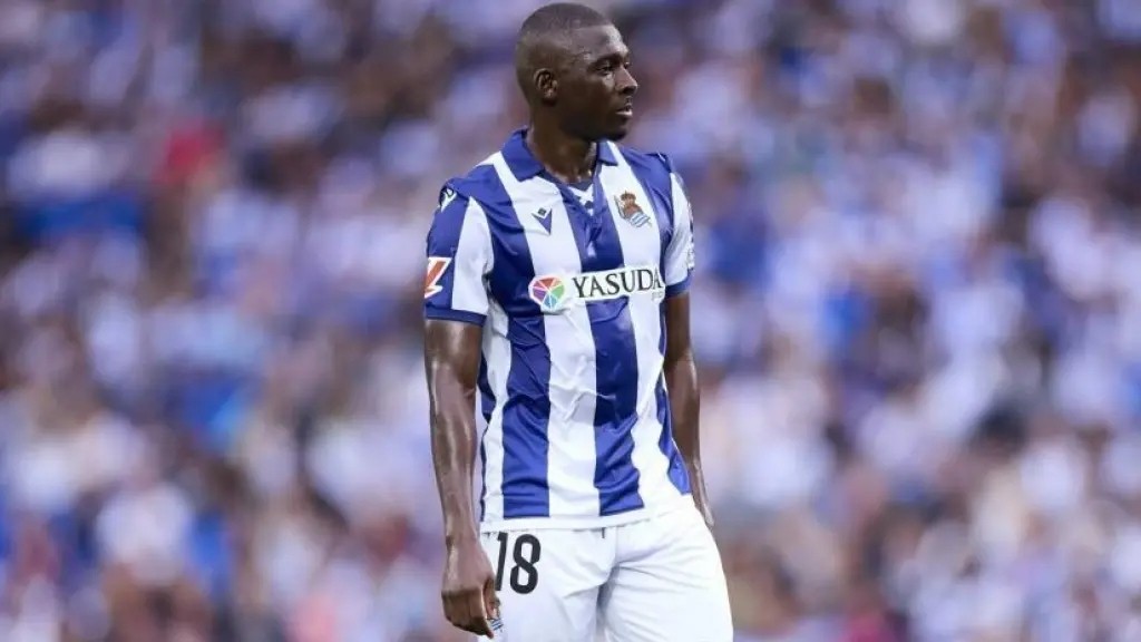 Hamari Traoré y Javi López podrían salir de la Real Sociedad Hamari Traoré y Javi López podrían salir de la Real Sociedad