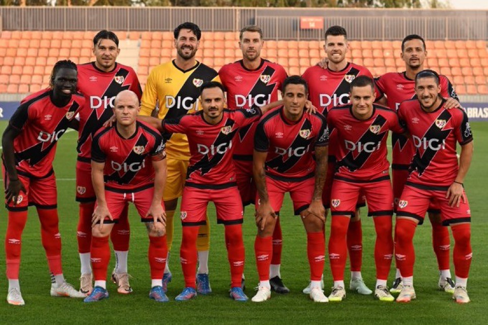 Guía Fantasy de la plantilla, alineación tipo y recomendables de Rayo Vallecano temporada 25/26.