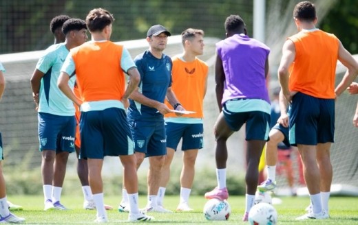 Nico Williams causa baja en el entrenamiento y novedades con Yuri, Sancet, Paredes y Prados
