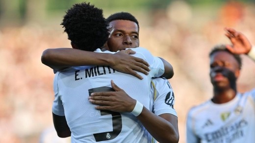Crónica y ficha técnica del WSG Tirol 0 - 4 Real Madrid