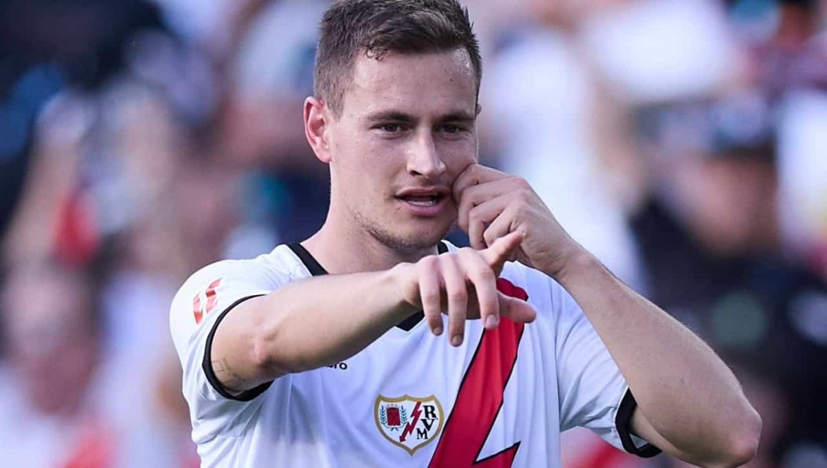 El Rayo Vallecano rechaza una oferta de 12 millones por De Frutos