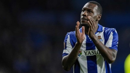 Sheraldo Becker tiene dos propuestas de equipos de LaLiga