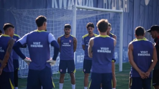 Simeone ensaya once para enfrentarse al Alavés