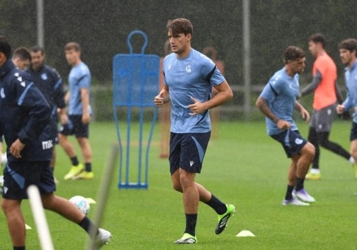 Urko González de Zárate pondrá rumbo al Espanyol tras el acuerdo con la Real Sociedad