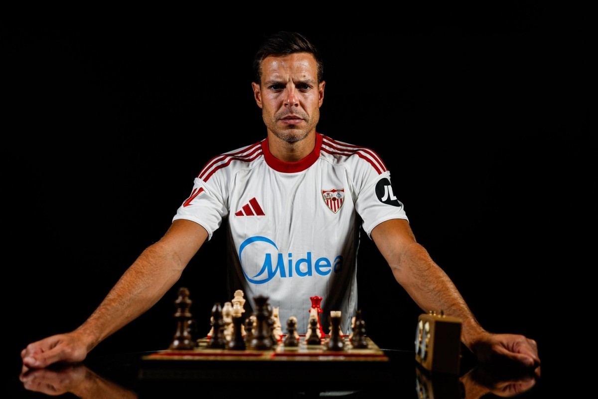 El Sevilla hace oficial el fichaje de César Azpilicueta El Sevilla hace oficial el fichaje de César Azpilicueta