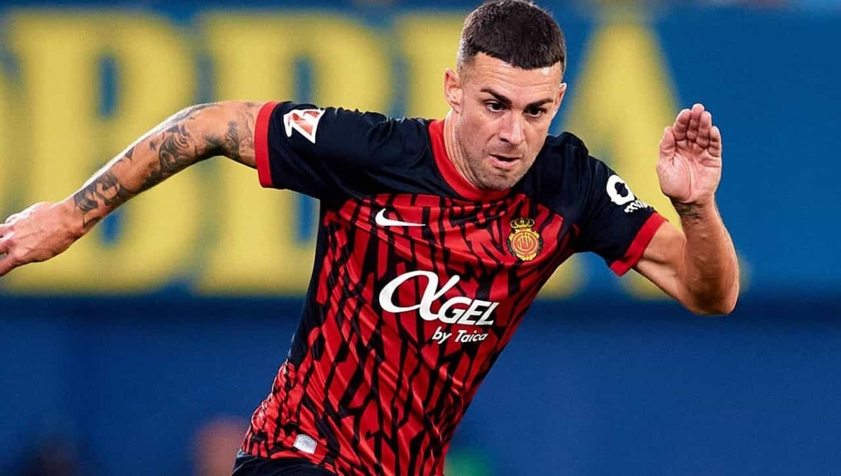 Dani Rodríguez la vuelve a liar con otro comunicado e incendia el vestuario del Mallorca Dani Rodríguez la vuelve a liar con otro comunicado e incendia el vestuario del Mallorca