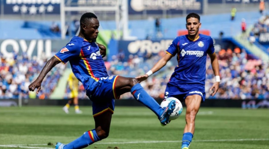 Djené explica el motivo de su cambio ante el Oviedo y habla sobre Liso, Uche, Bordalás y el Barcelona Djené explica el motivo de su cambio ante el Oviedo y habla sobre Liso, Uche, Bordalás y el Barcelona