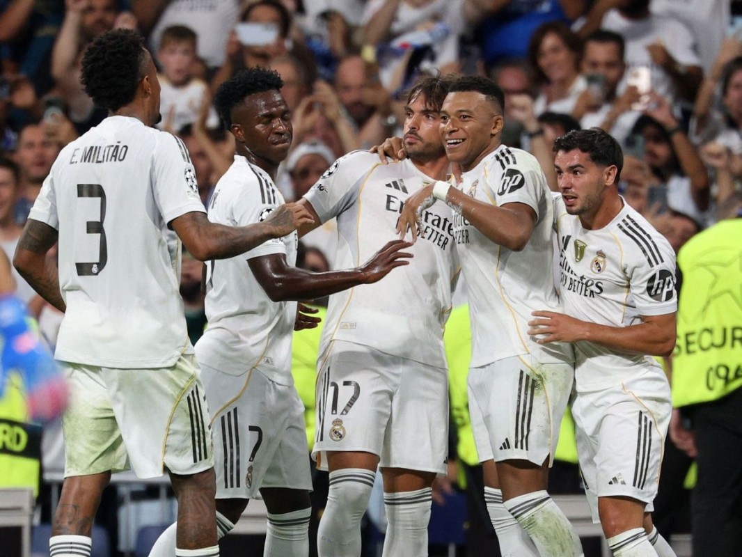 Las rotaciones del Real Madrid ante el Espanyol según MARCA y AS Las rotaciones del Real Madrid ante el Espanyol según MARCA y AS
