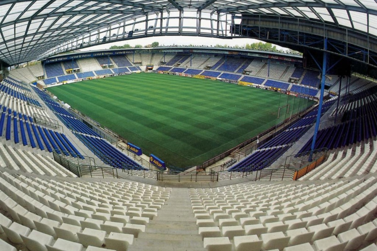 Alineaciones confirmadas del Alavés - Sevilla ¿Denis Suárez y Vlachodimos titulares?