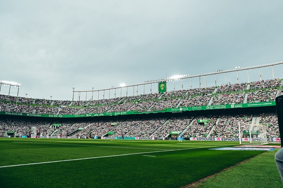 Alineaciones confirmadas del Elche - Real Oviedo ¿Iñaki Peña o Dituro?