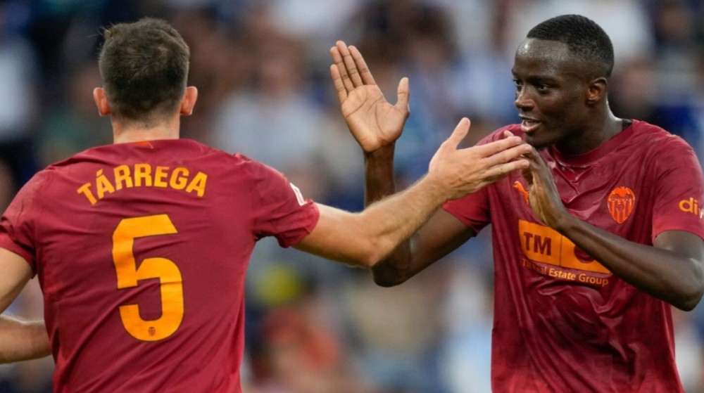 Very bad news in Valencia's defense Very bad news in Valencia's defense